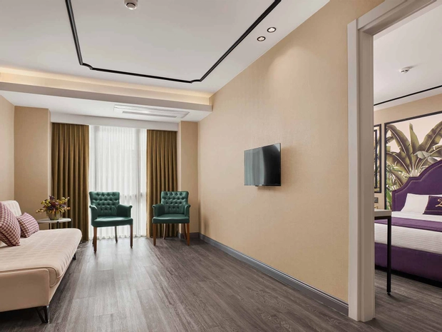 The New Hotel Zeybek