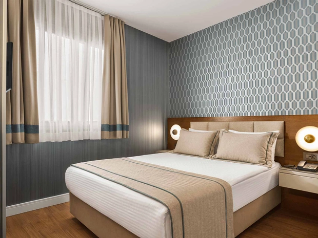 The New Hotel Zeybek