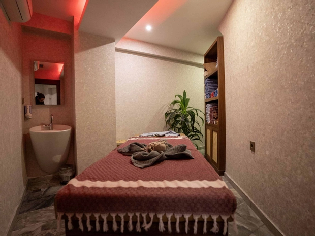 Uğurlu Otel