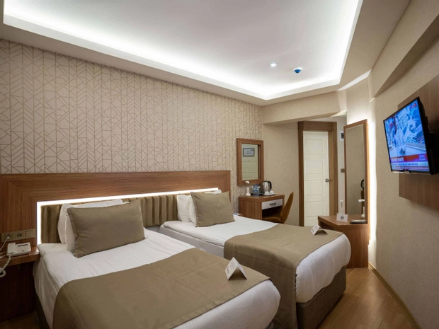 Uğurlu Otel