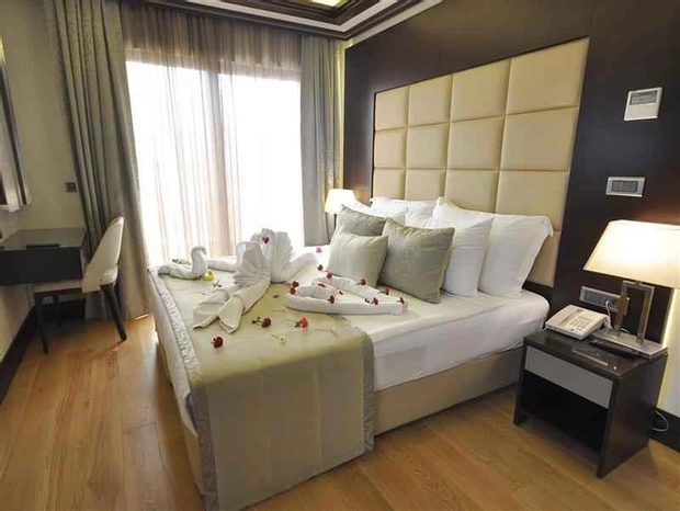 Deluxe Suite ( İptal Edilemez )