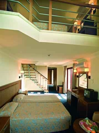 Villa Side Hotel
