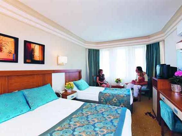 Villa Side Hotel