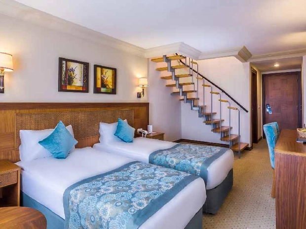 Villa Side Hotel