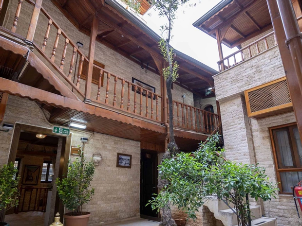 Zeynep Hanım Konağı