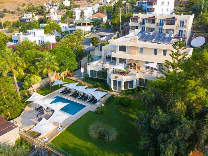 Farrys Boutique Hotel & Beach Club