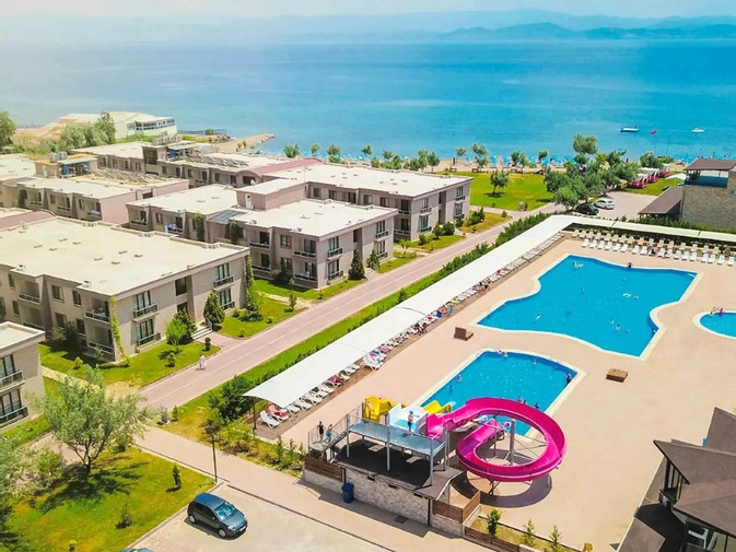 Jura Hotels Altınoluk Termal