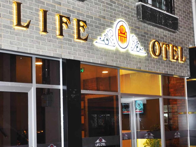 Life Otel