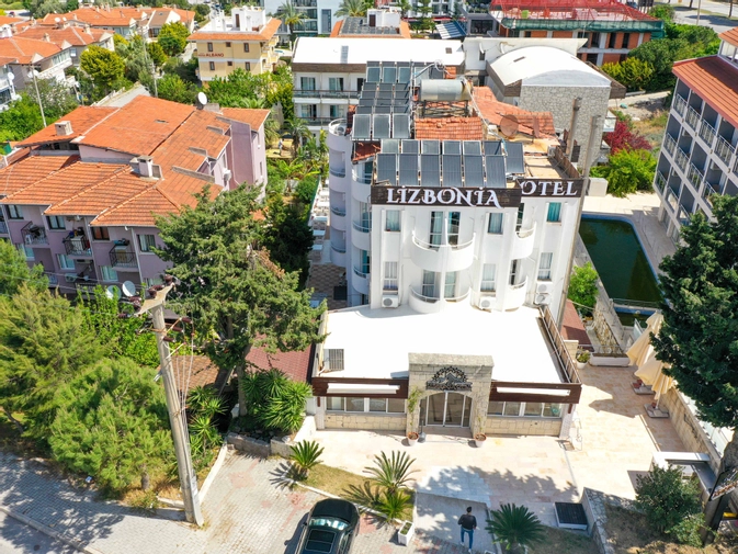 Lizbonia Otel Çeşme