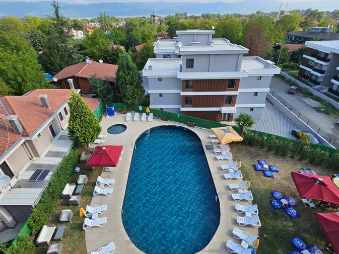 Mox Hotel