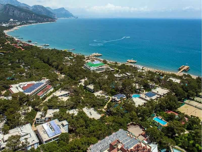 Nirvana Lagoon Villas Suites & Spa