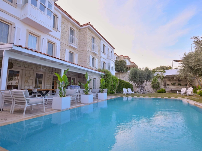 Peremere Alaçatı Otel