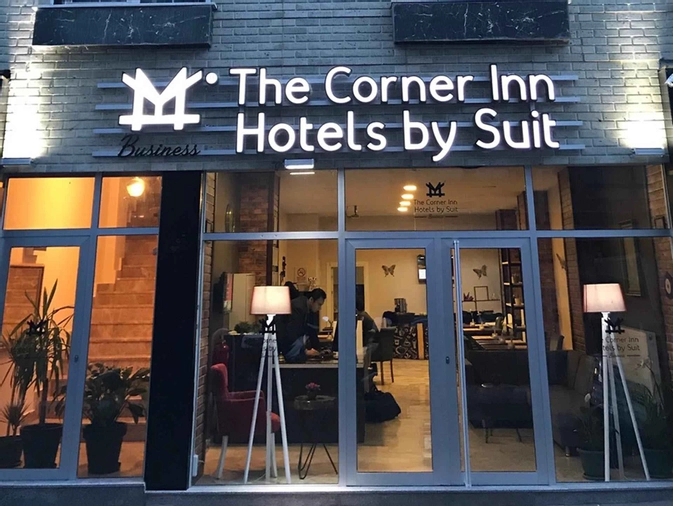 The Corner Inn Hotels By Suit